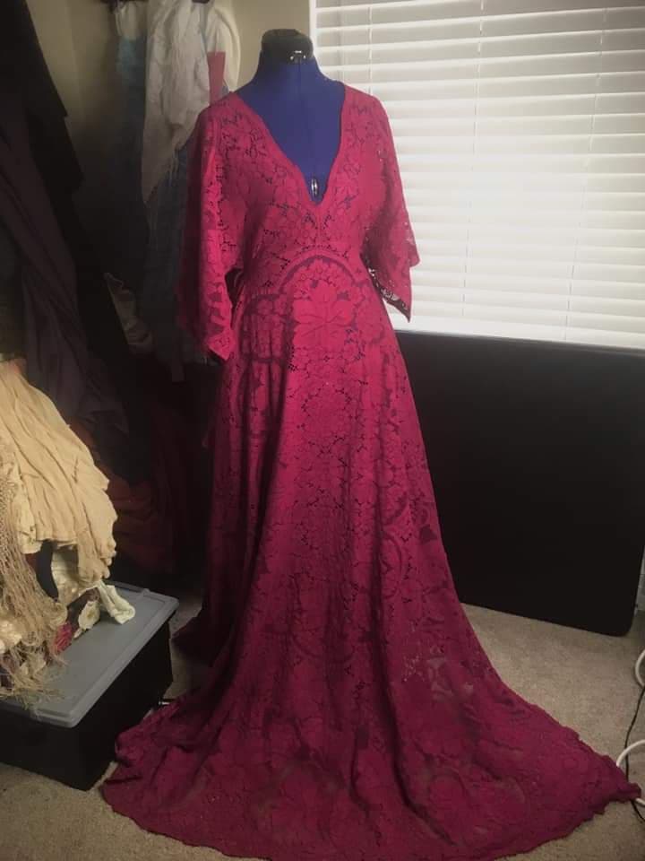 maternity lace dress in red