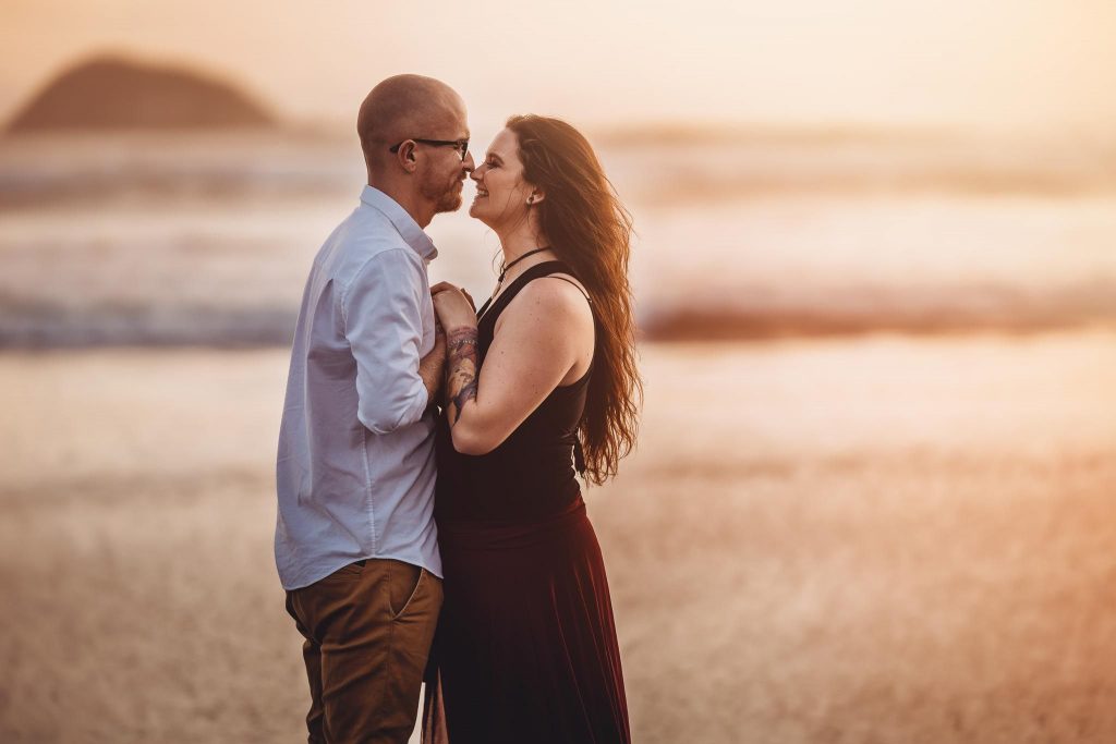 couple embracing - engagement photography Auckland - Amber Farooq