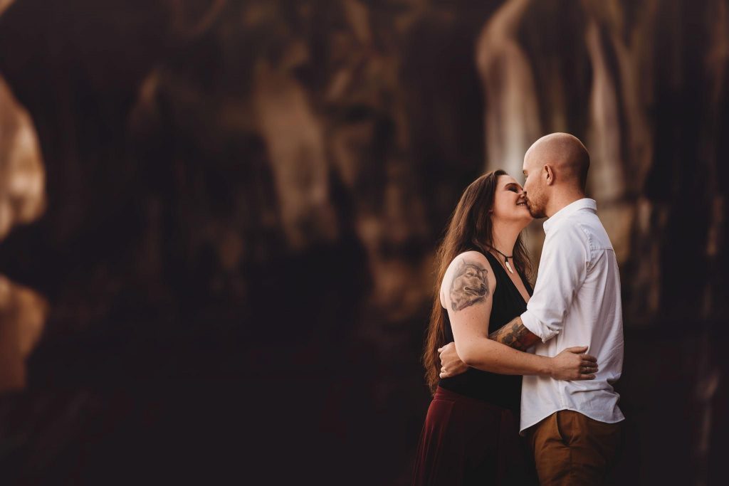 couple kissing with lips - couples photoshoots Auckland - amber Farooq