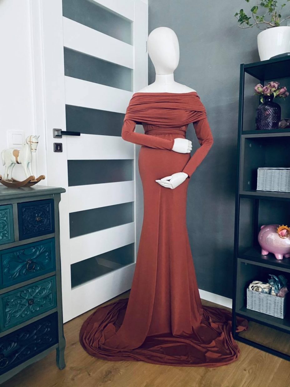 Maternity dresses for Auckland maternity photography sessions