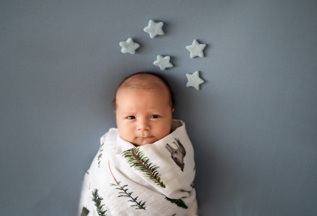 newborn with stars – Studio Auckland newborn photographer