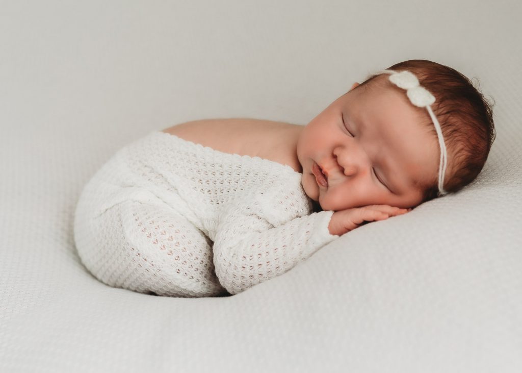 cute newborn sleeping –Auckland Studio Newborn Photography